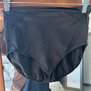 SPANX Star Power Shapewear